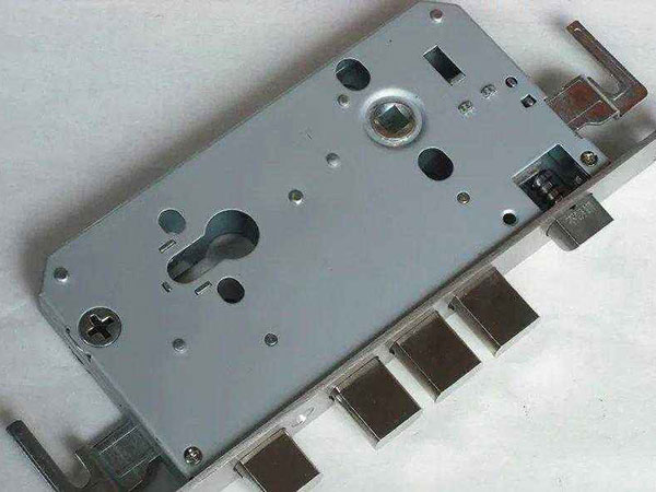 海北24小时上门开锁公司